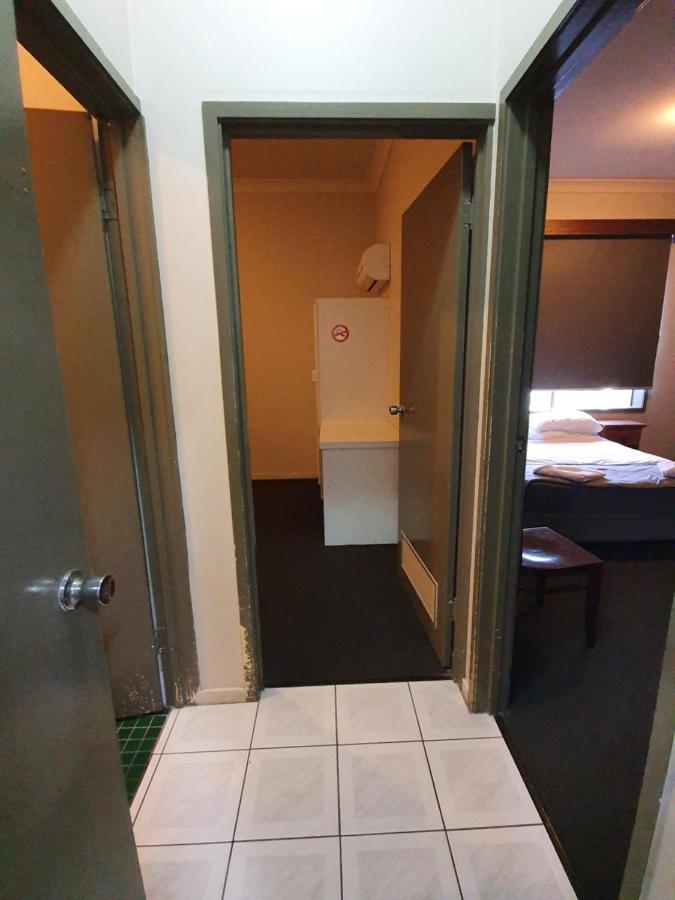 Hotel Allen Townsville Exterior foto